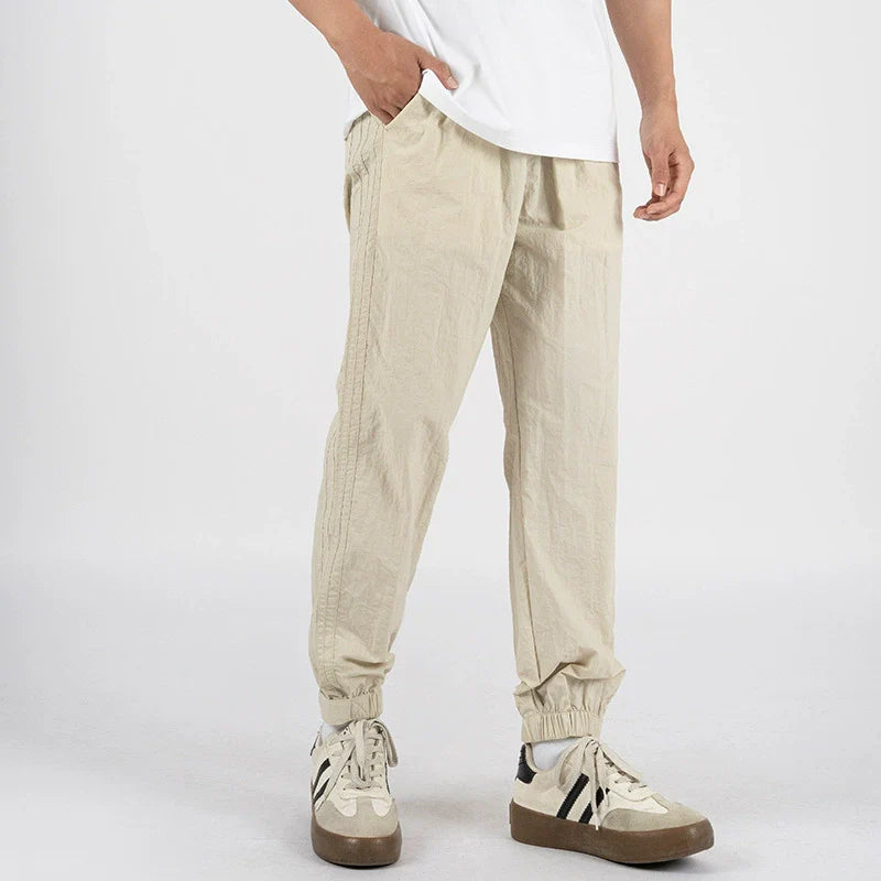 26 Jogger pants