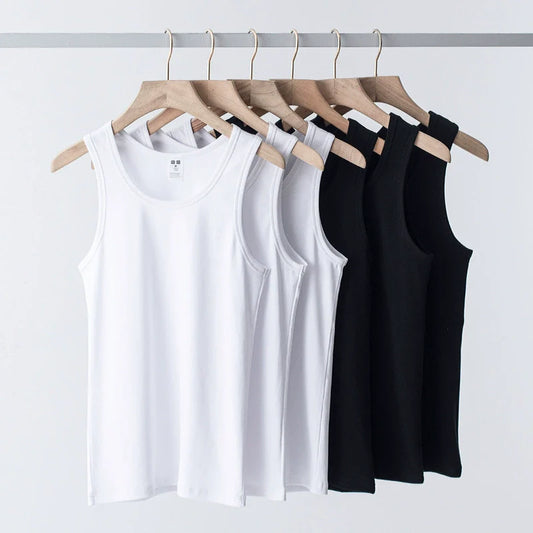 26 Solid color knitted sleeveless vest