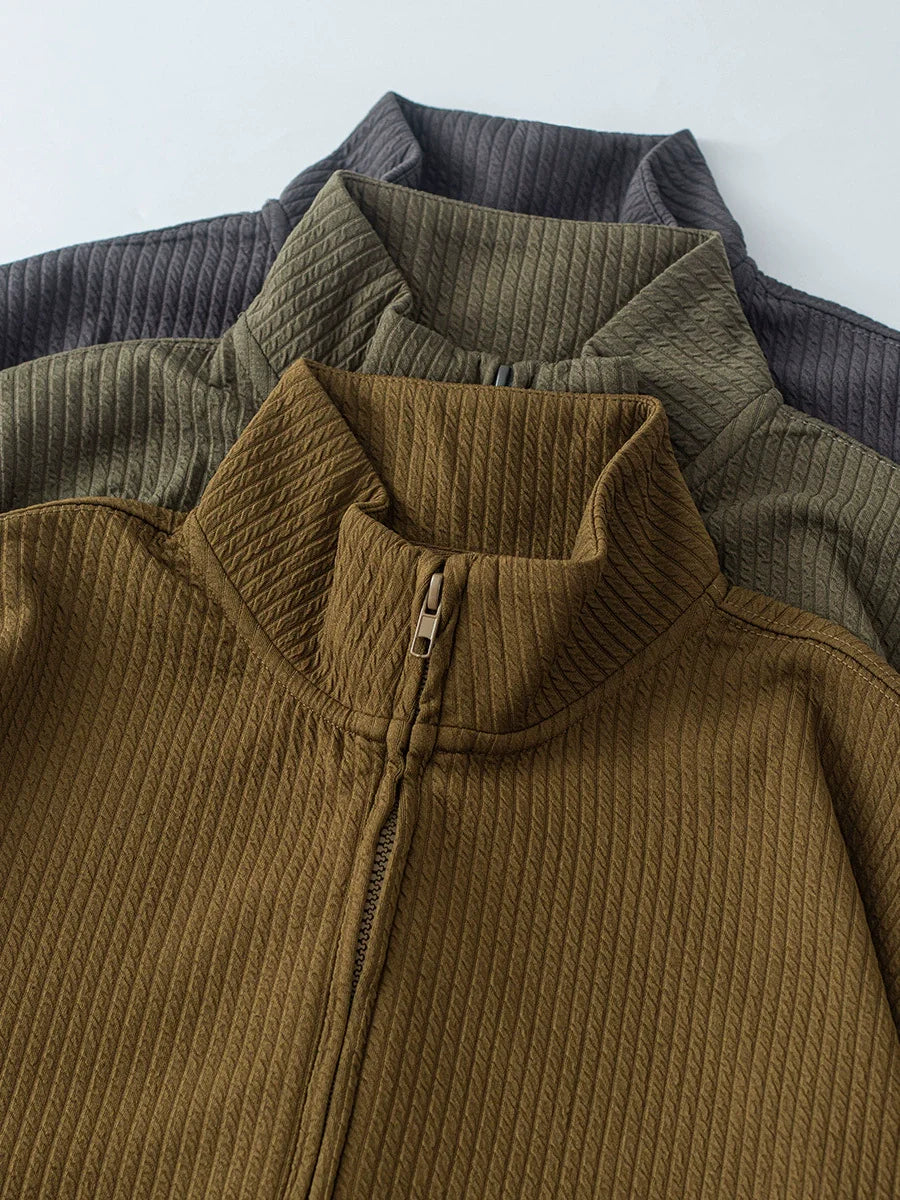 26 New pleated striped stand-up collar coat