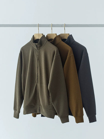 26 New pleated striped stand-up collar coat